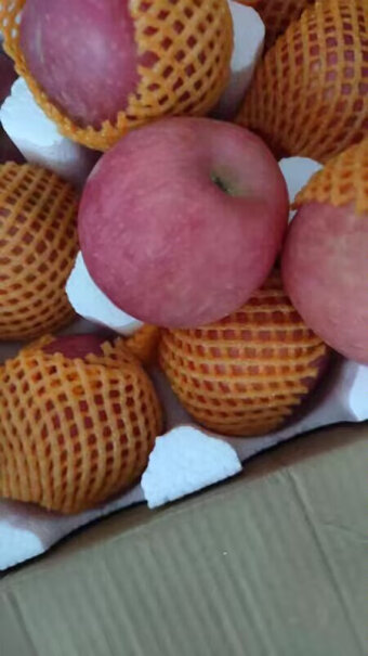 正鲜季大凉山丑苹果红富士 3斤中果功能真的不好吗？来看看买家评测！