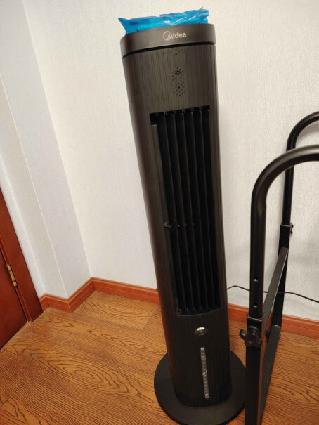 美的智能语音遥控家用冷风扇ACA10TJR这款风扇好清洗吗？
