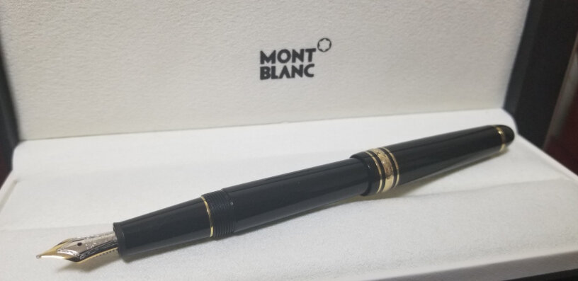 MONTBLANC万宝龙大班系列钢笔送领导，一般对于签字来说笔尖有要求吗？