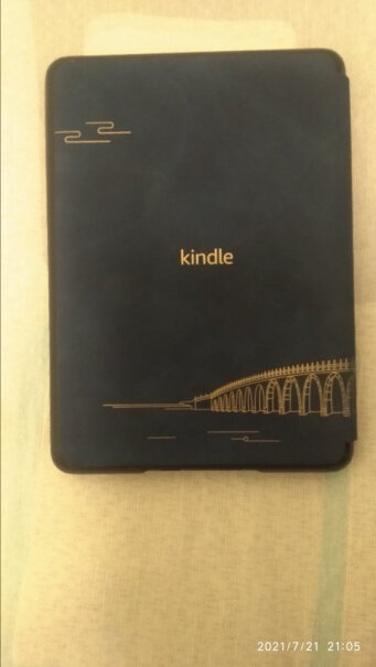 Kindle电纸书青春版8G你们的Kindle字体斜吗，为什么我的有一点小斜？
