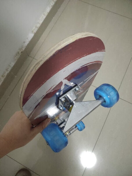Angelamiao儿童滑板宝宝四轮双翘板买过的亲，滑板质量怎么样啊？材质好吗？