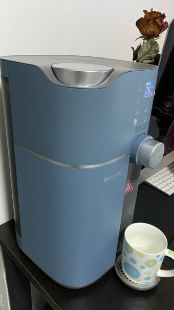 飞利浦水魔方PD50S净饮一体机家用加热净化器即热式饮水机有废水箱吗？