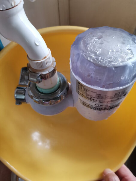 海尔HT101-1水龙头净水器台式净水机家用厨房过滤器自来水请问能安装在电热水龙头上吗？