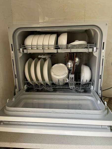松下洗碗机家用易安装台式独立式有没有人洗完后了刮花盘子的？