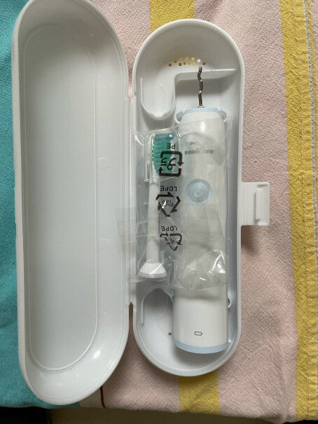 飞利浦电动牙刷充电式成人声波震动米白色电动牙刷HX3216这个有几种模式 就一种震动吗？