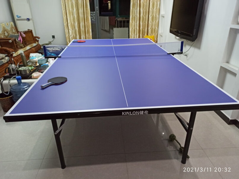 健伦乒乓球桌室内家用可折叠标准移动乒乓球台户外比赛款会不会比家用的难安装？