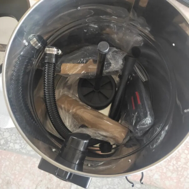 杰诺吸尘器干湿两用大功率工业大型桶式吸尘器昨天收到，怎么用了20分钟就不行呢？