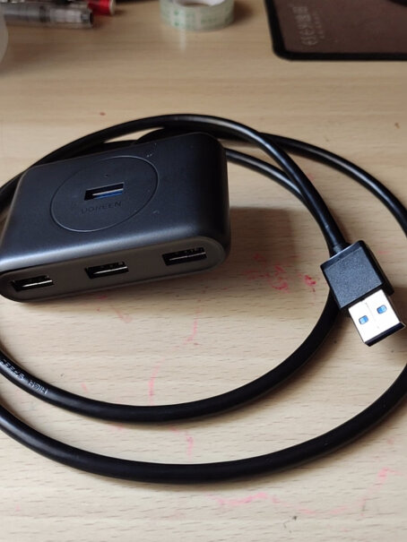 绿联USB3.0分线器4口HUB+2米线请问绿联这个分线器和那个59的扁平的分线器相比有什么区别吗？
