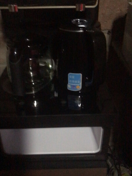 奥克斯茶吧机家用饮水机质量怎么样？烧开的水有没有那个抽水管子的味道？