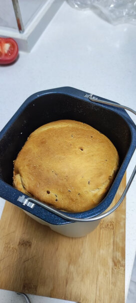 美的面包机智能多功能家用全自动撒酵母果料仿土窑设计有资料供参考来做面包吗？