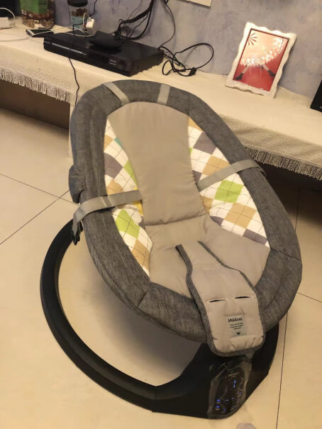 儿童摇椅VALDERA瓦德拉婴儿摇椅安抚椅宝宝电动摇篮新生儿带娃哄睡这就是评测结果！应该注意哪些方面细节！