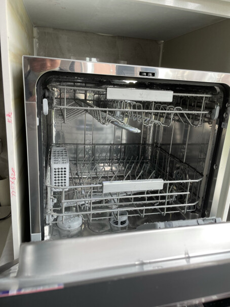 云米8套嵌入式家用洗碗机WIFI全智能除菌烘干存一体提示漏水故障代码怎么办？