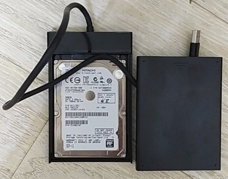 绿联移动硬盘盒USB3.0 SATA固定线2.5寸东芝MK1646能用吗？
