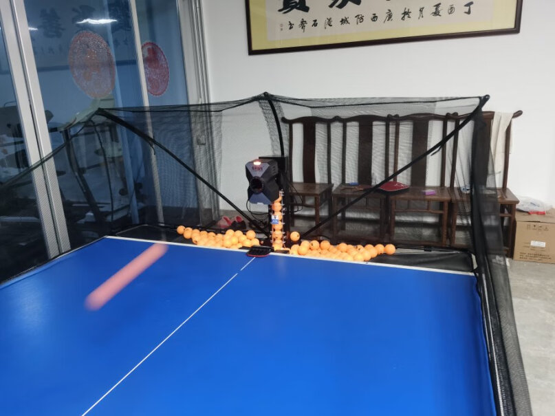 左乒右乓Z6-PRO乒乓球发球机是40+大球吗？