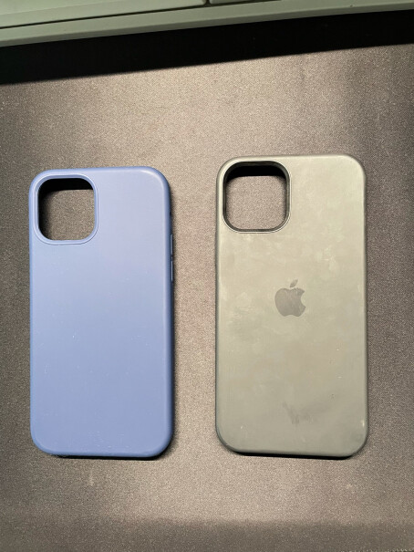 苹果12手机壳12miniiPhone12Pro液态硅胶和塑料有啥区别吗？缓震比普通硅胶好吗？
