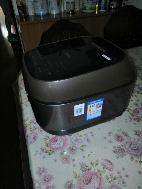 美的电饭煲家用智能触控电饭锅IH电磁加热是3L的吗？