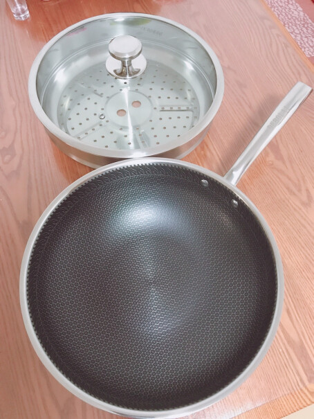 德国德博莱不粘锅炒锅316L不锈钢炒菜锅子你们擦下你们的锅，有没有灰黑？