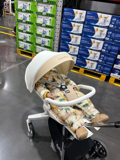 婴儿车bebebus可折叠手推车神器轻便双向景观放后备箱方便吗？