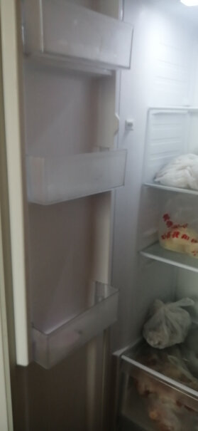 海尔Haier买过的人来说说，冰箱有缝隙大不，我咋觉的冰箱缝隙上面宽下面窄，缝隙都不齐呀，是不是这冰箱就就这样？