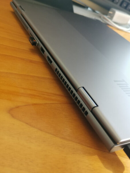 联想ThinkBook14p请问这个笔记本最大支持几个显示器？