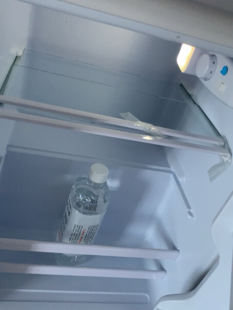 小鸭牌小冰箱迷你小型家用冷藏冷冻送货上楼吗，