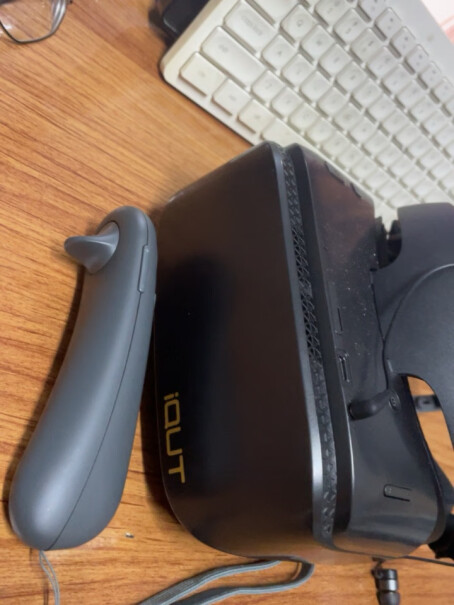 爱奇艺奇遇2S VR眼镜有人插过tf卡吗？
