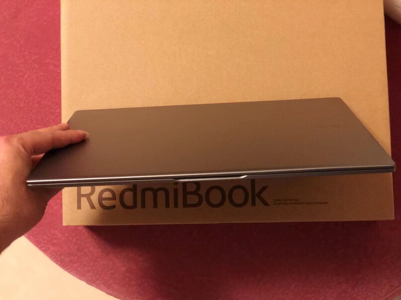 RedmiBookAir有摄像头吗？