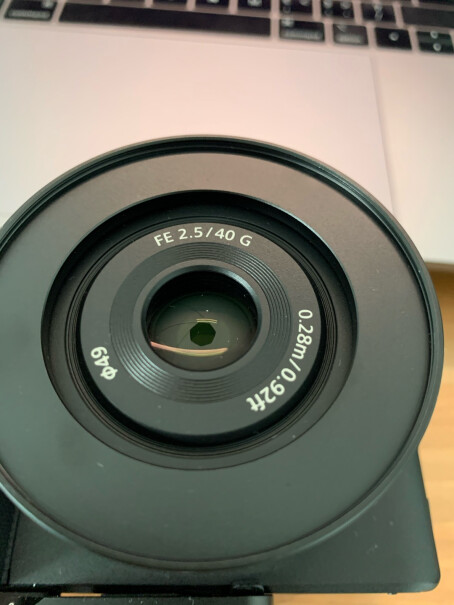 SONY FE 50mm F2.5 G定焦镜头这个跟501.8差不多吗？