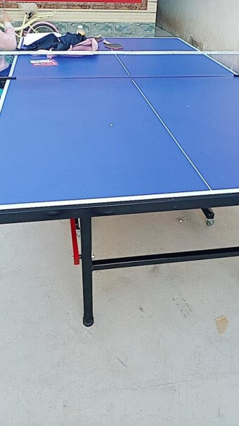 健伦乒乓球桌室内家用可折叠标准移动乒乓球台户外比赛用乒乓球桌和家用的有什么区别？
