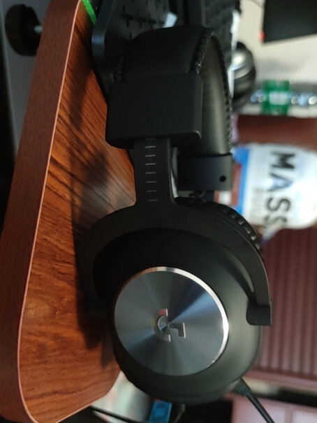罗技PROX游戏耳机麦克风GPX7.1环绕声到底是无线还是有线？标题无线，选有线？