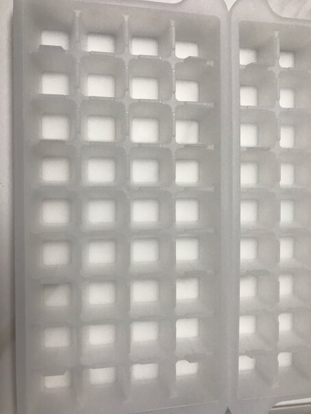 冰箱配件多奈屋冰块盒子自制冰块制冰盒模型带盖密封不窜味冰块模具真的好吗！哪款性价比更好？