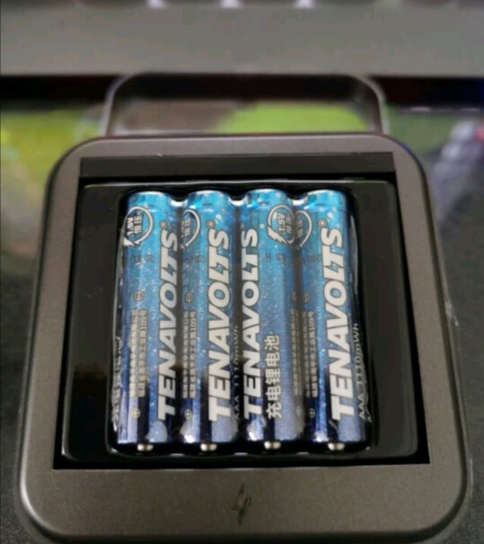 南孚(NANFU)5号充电锂电池4粒套装推荐收藏电池不？弱弱的问一句？