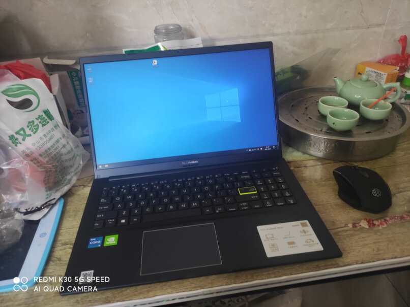 华硕ASUSVivoBook15键盘背光吗？