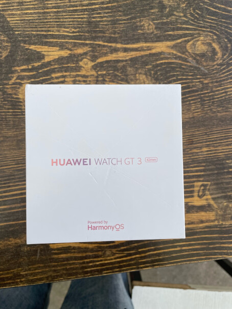 华为HUAWEI WATCH GT 3 智能运动手表你好，这款华为手表带膜吗？