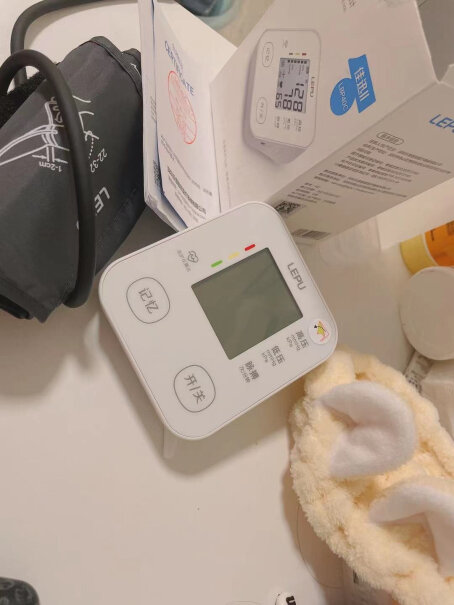 血压计乐普电子血压计家用血压仪上臂式医用全自动测量血压仪器表大屏哪款性价比更好,质量怎么样值不值得买？
