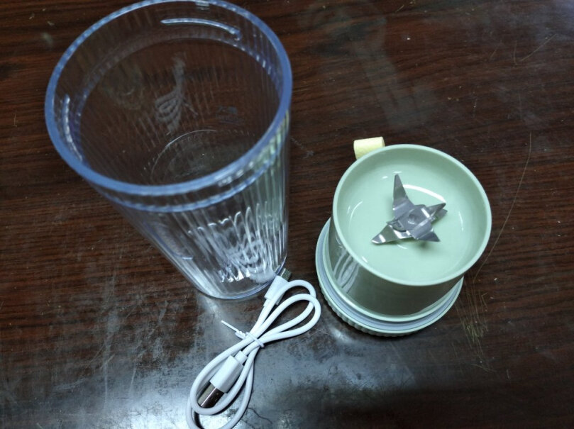 九阳榨汁机水果小型便携式迷你电动多功能料理机果汁机榨汁杯可打小米糊L3-C8分析怎么样？内幕透露。