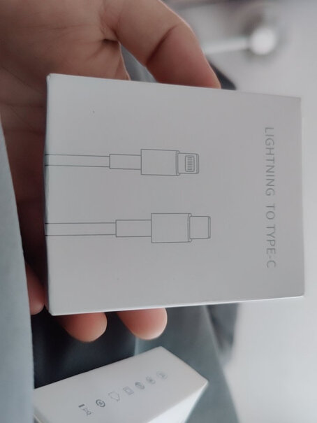 苹果ipadpro11充电器充电线边充电边打游戏会不会充不进去电？
