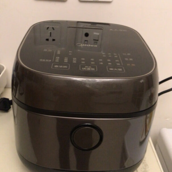 美的电饭煲家用智能触控电饭锅IH电磁加热内胆重吗？