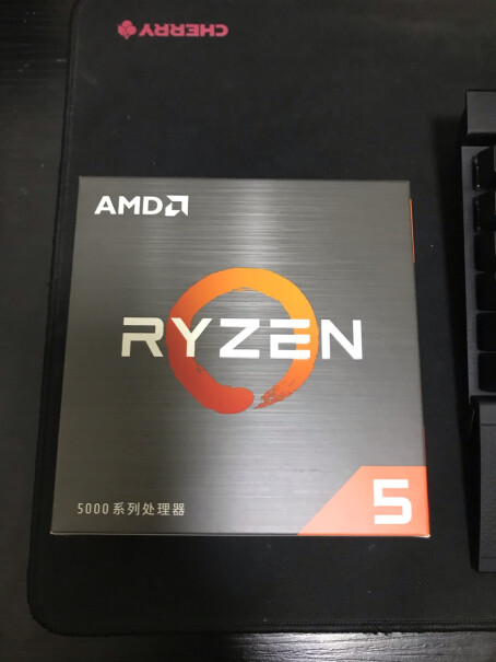 AMD锐龙5带原装散热器吗？