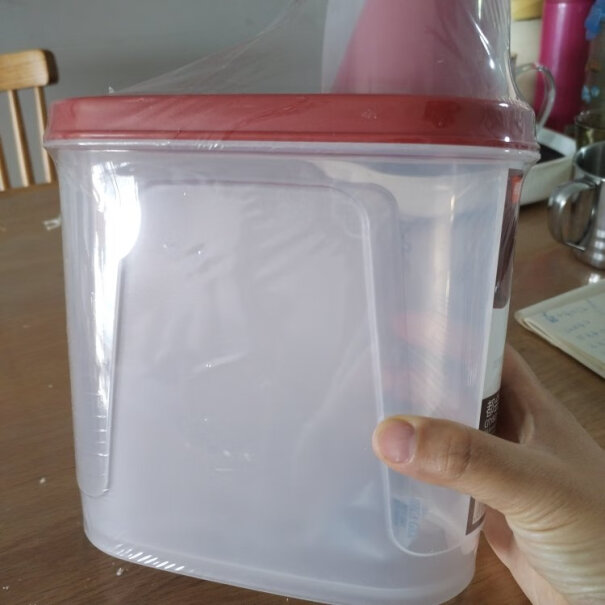 禧天龙米桶五谷杂粮收纳罐密封家用 米缸收纳盒「1.7L」使用舒适度如何？用户评测真实曝光？