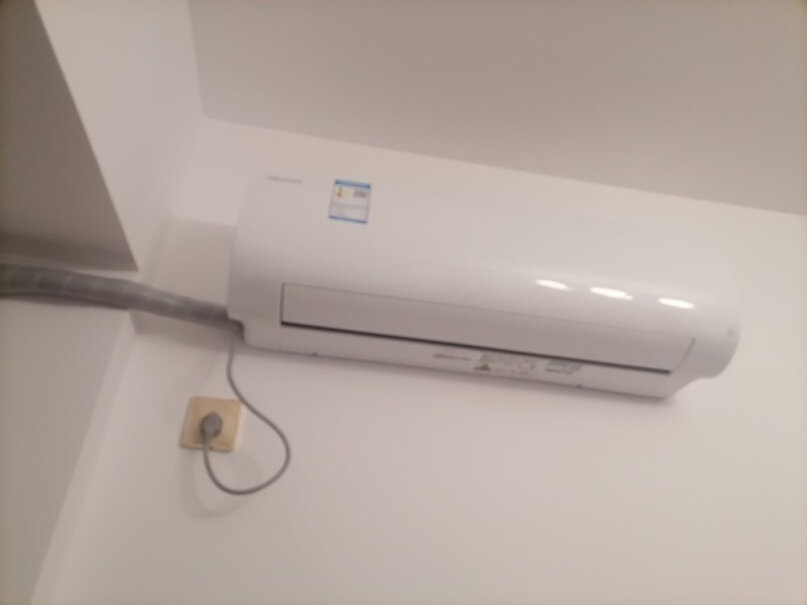 「新能效」海信（Hisense）空调挂机大1匹变频冷暖小黑键卧室低噪KFR-26GW告诉你哪款性价比高,应该怎么样选择？
