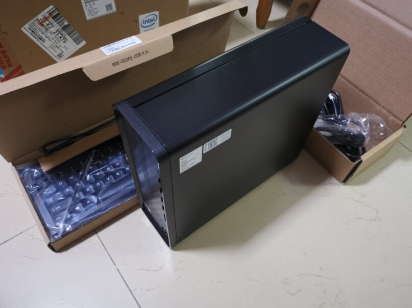 惠普HP小欧S01电脑主机商务办公台式机这款能不能接音箱？