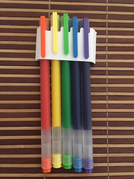 小米巨能写中性笔10支装和晨光的K35笔，哪个好，不断墨？