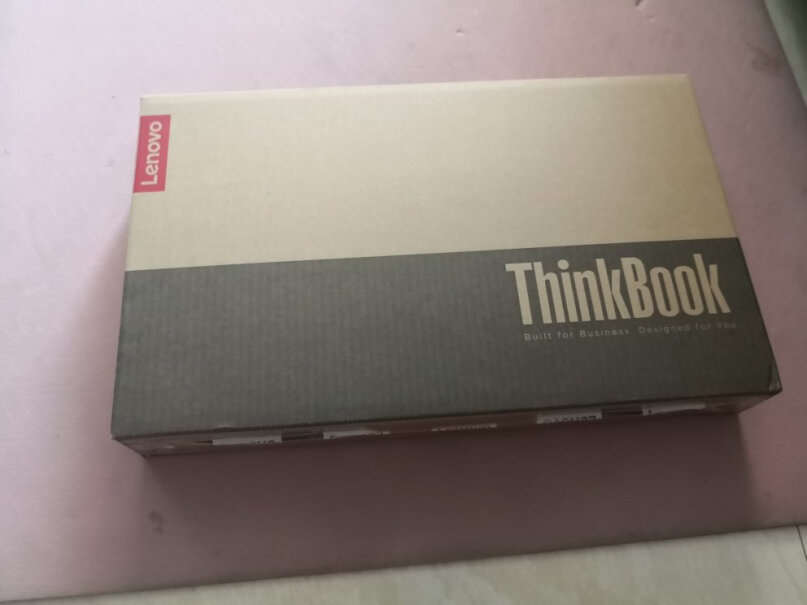 联想ThinkBook14这台电脑可以触屏用手指操作吗？