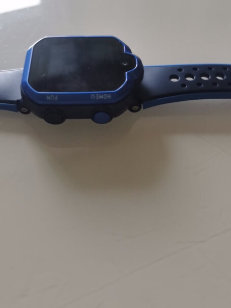 华为儿童手表3Pro 4G星云粉请问一下这个手表能安装应用吗？