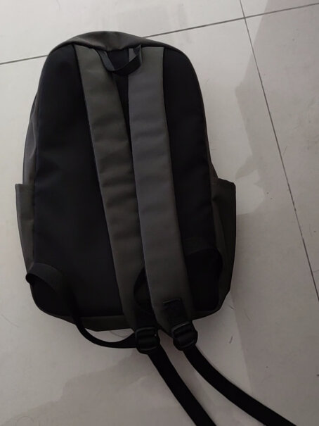 京东京造 轻量小背包10L 2.0是大品牌吗？来看看图文评测！