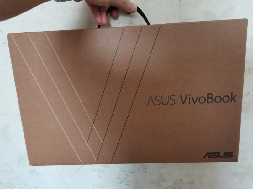 华硕ASUSVivoBook15同事推荐11代core这台本本开机速度超快，几秒就开了，大家说是吧？thx