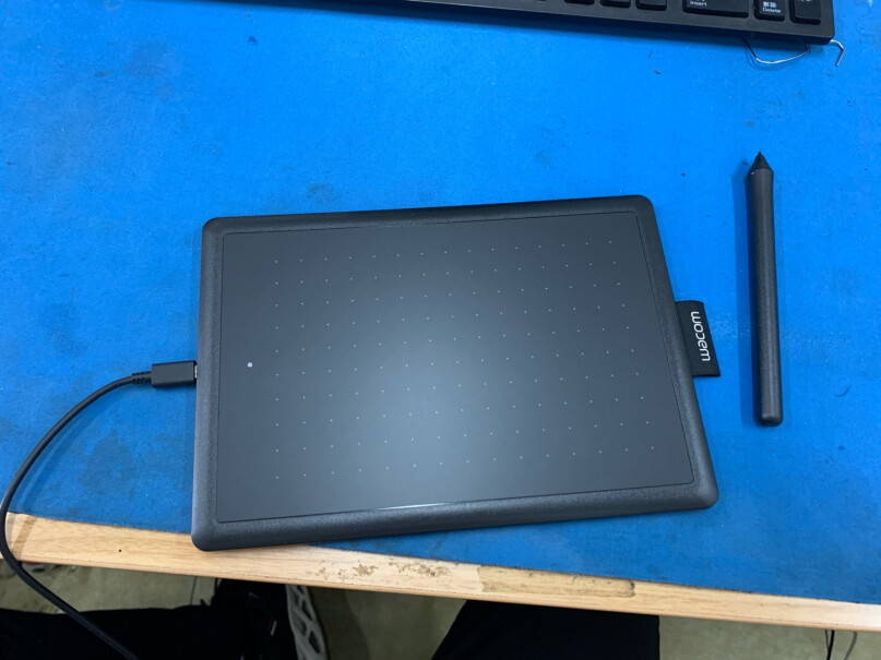 Wacom 写字板 CTL-672兼容windows10的笔记本能不能用这个数位板？？