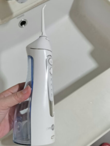 博皓冲牙器洗牙器水牙线便携式设计电池能用多久？