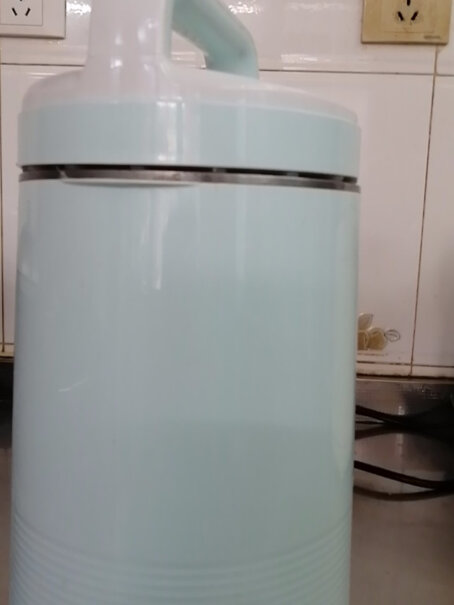 美的豆浆机家用全自动免滤多功能不加水可以打吗？